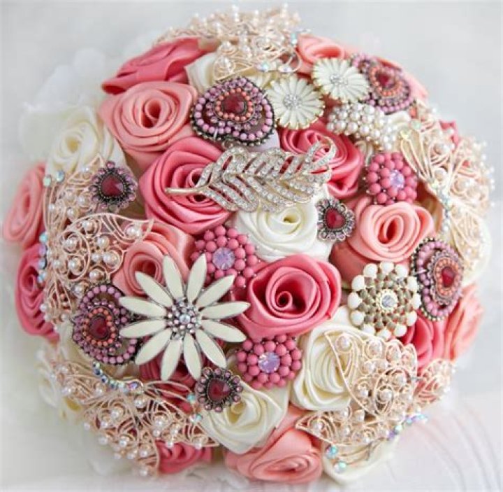 Are brooch bouquets popular