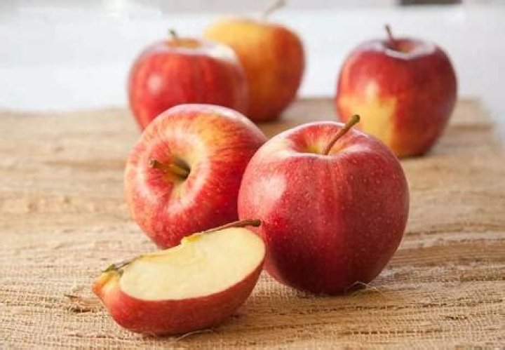 Are red apples good for you