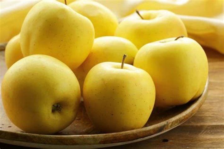 Are yellow delicious apples healthy