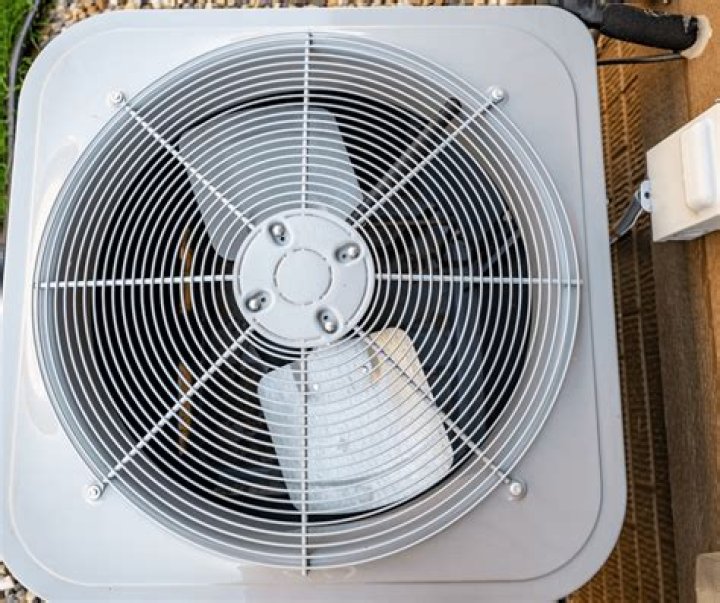 Can AC fan work on DC