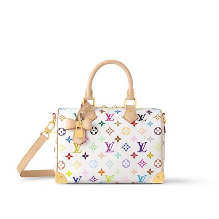 Can I put my Louis Vuitton bag in the washing machine