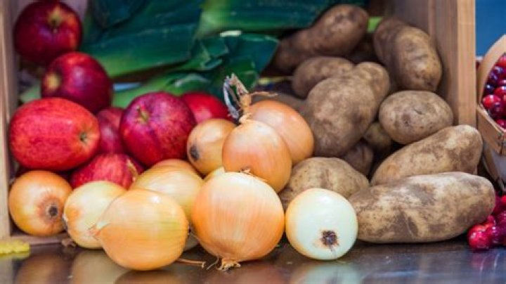 Can I store potatoes and onions together