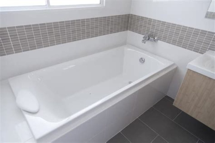 Can you buy a bathtub liner
