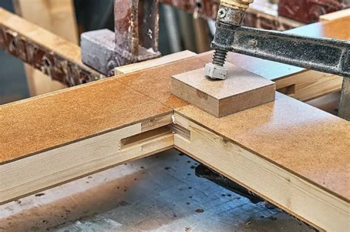 Can you glue plywood to MDF
