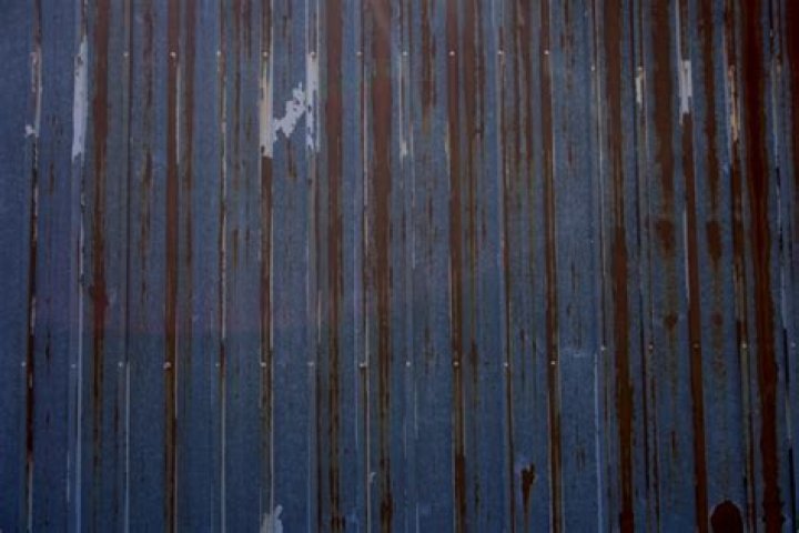 Can you paint metal siding