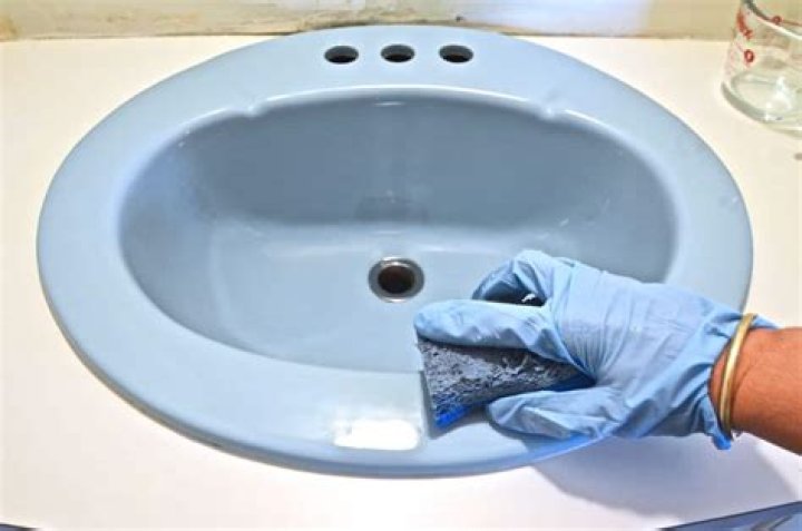 Can you paint sink fixtures