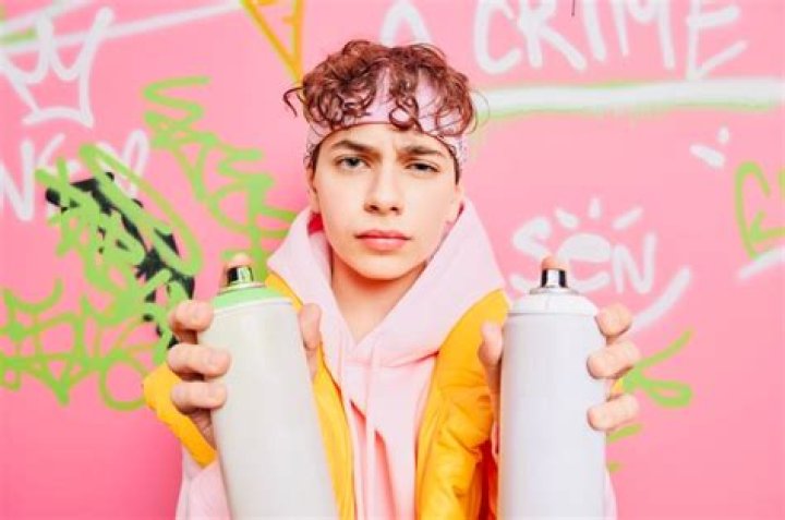 Can you spray paint a pool