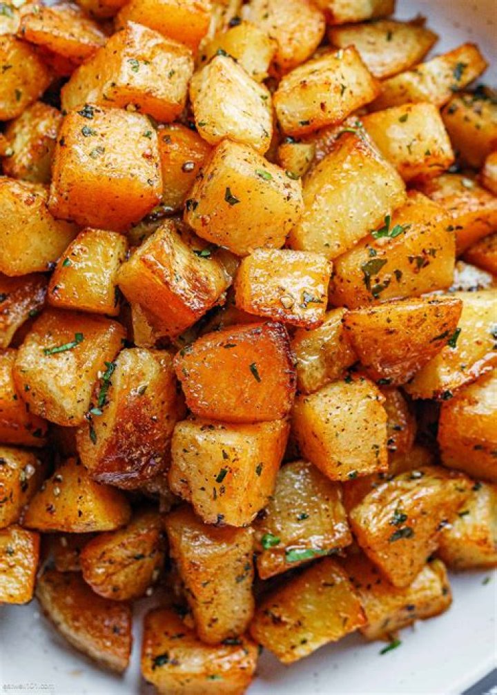 Can you store potatoes with garlic