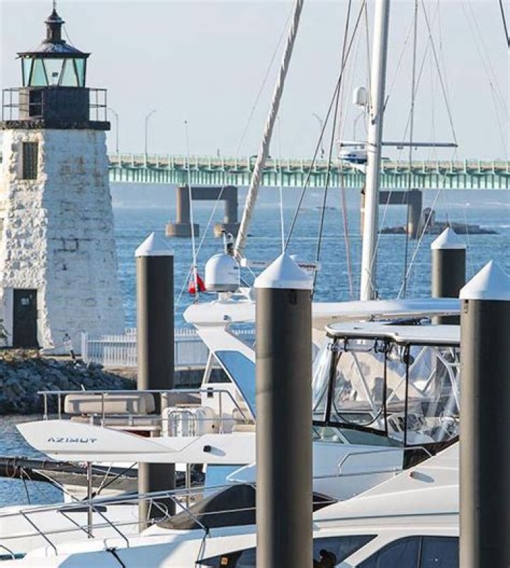 Can you swim in Newport RI