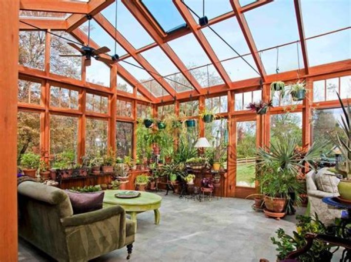Can you use a conservatory as a greenhouse