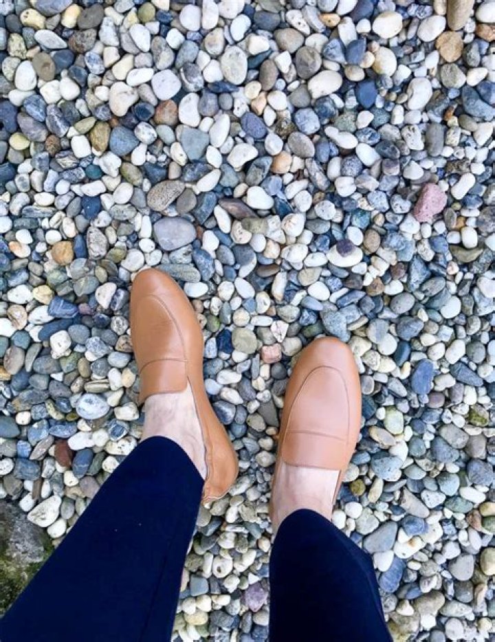 Do Everlane shoes run small