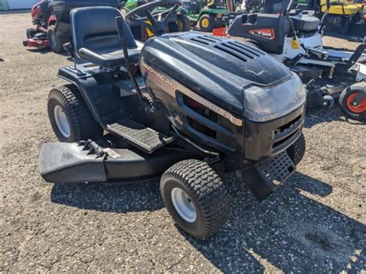 Do they still make Wheel Horse tractors