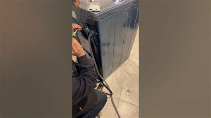 Does dryer come with cord