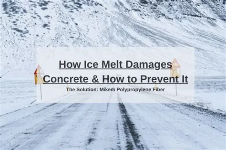 Does ice melt damage metal
