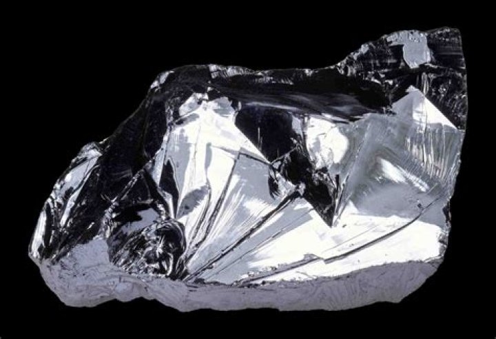 Does silicon have luster