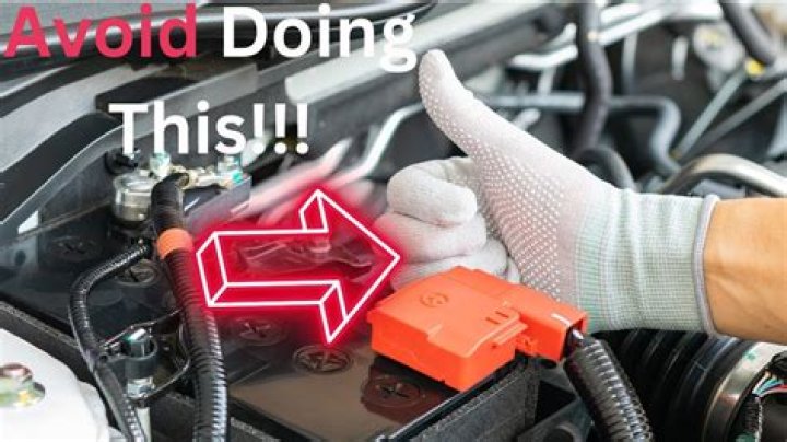How do I disconnect my car battery