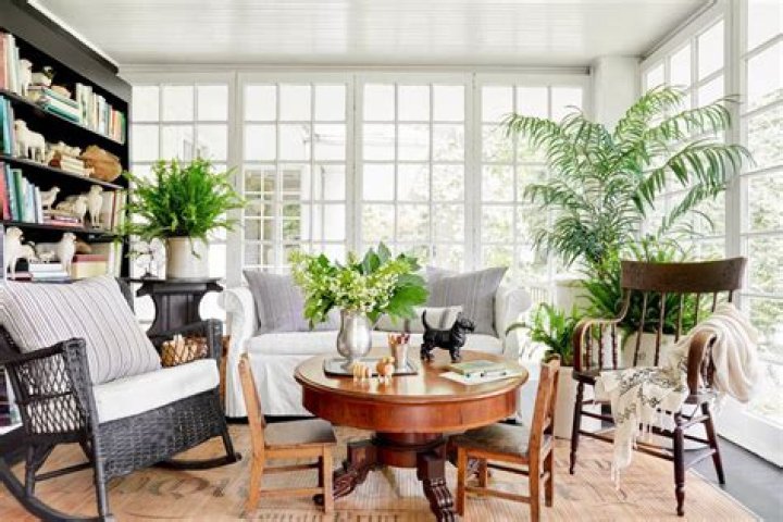 How do you dress a sunroom