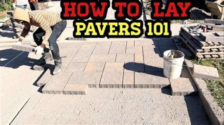 How do you lay keyhole pavers