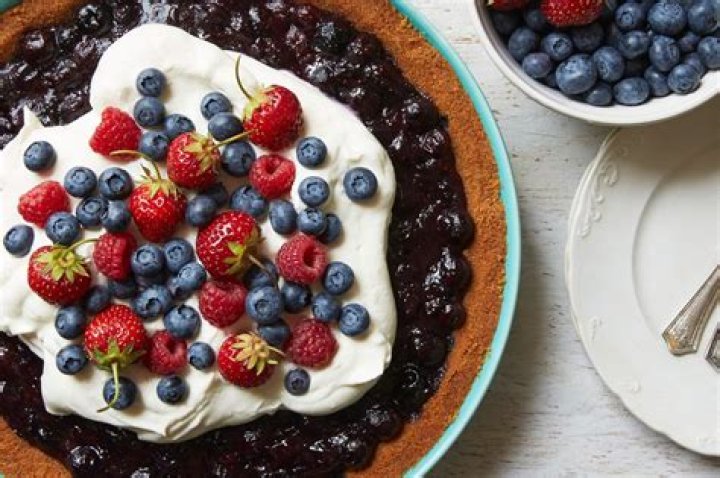 How do you use tapioca flour in pies