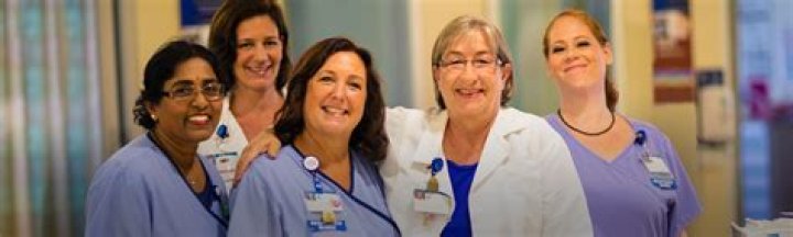 How does the American Association of Critical Care Nurses AACN promote quality patient care