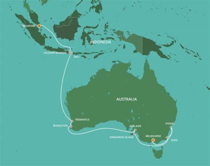 How many hours travel from Singapore to Australia