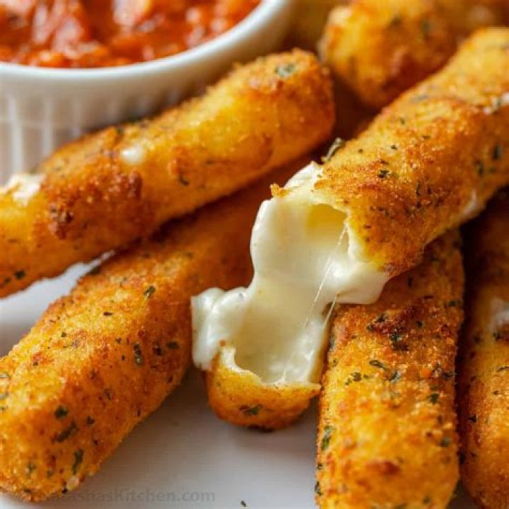 How many ounces is a mozzarella stick