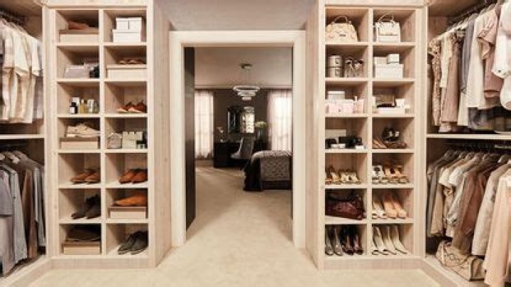How much does it cost to add a small closet