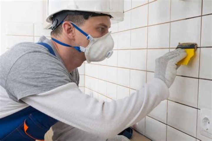 How much does it cost to repair tile