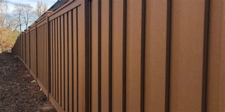 How much does Trex fencing cost