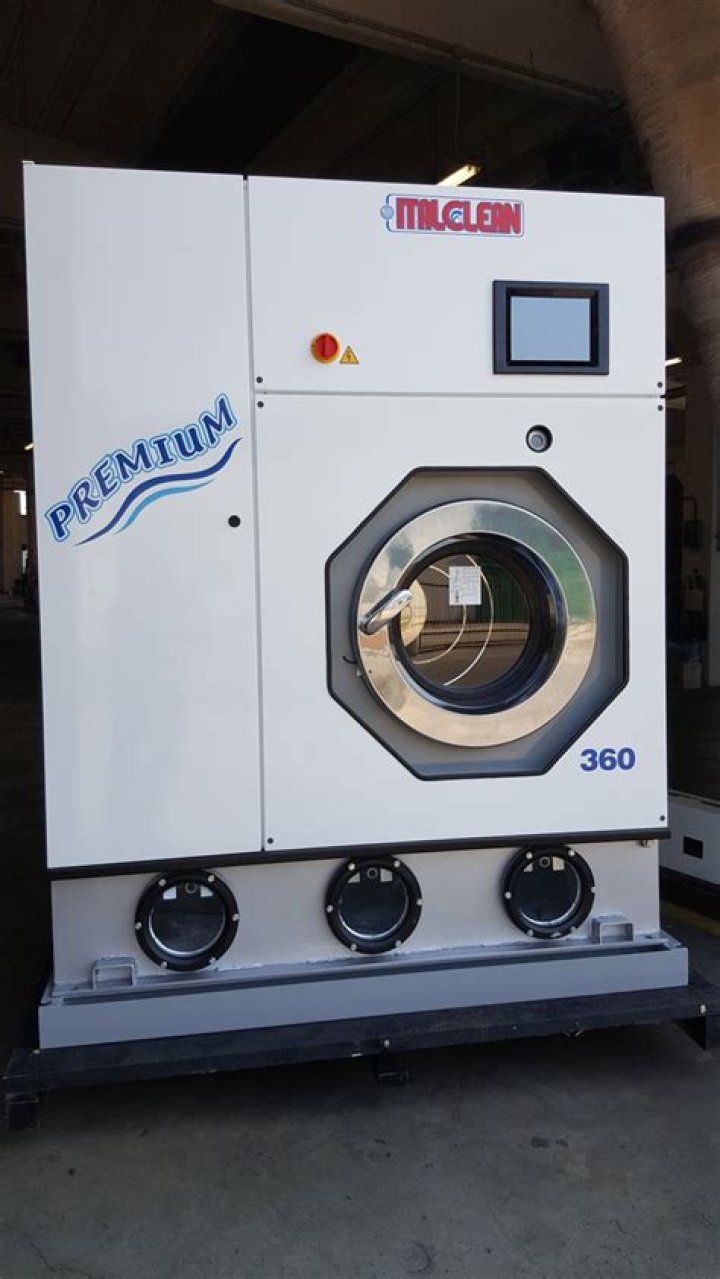 How much is a dry cleaning machine