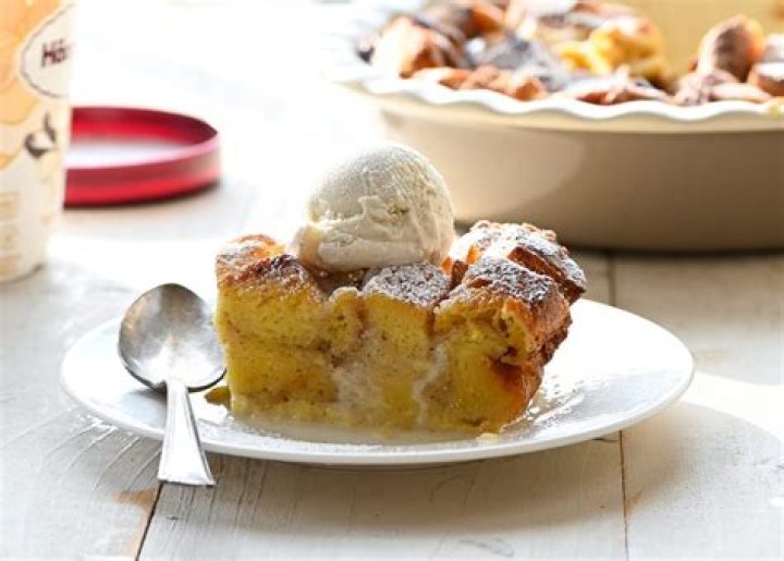 Is bread pudding supposed to be gooey