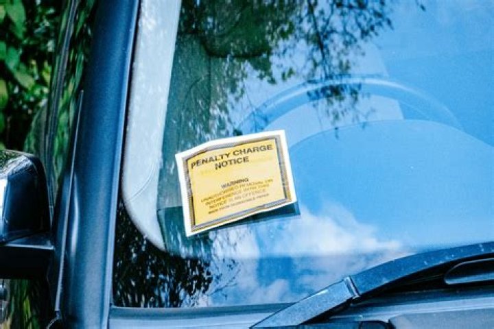 Is it illegal to drive without a wing mirror