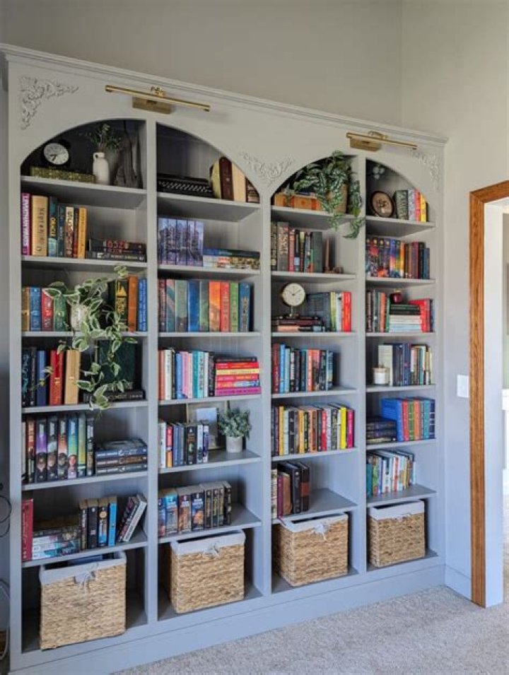 Is MDF good for bookshelves