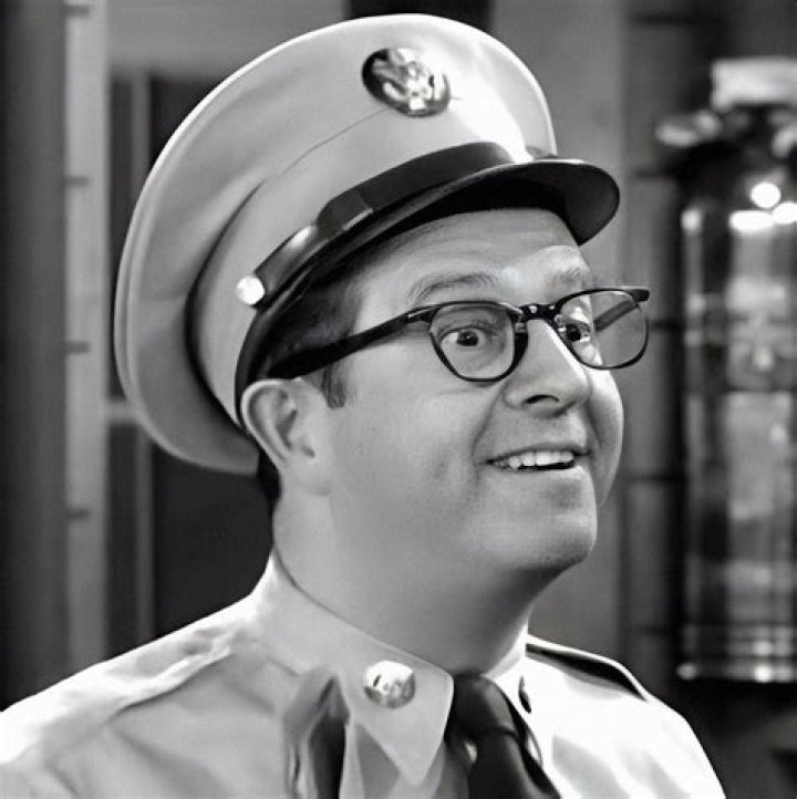 Is Phil Silvers still alive