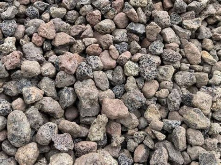 Is scoria good for drainage