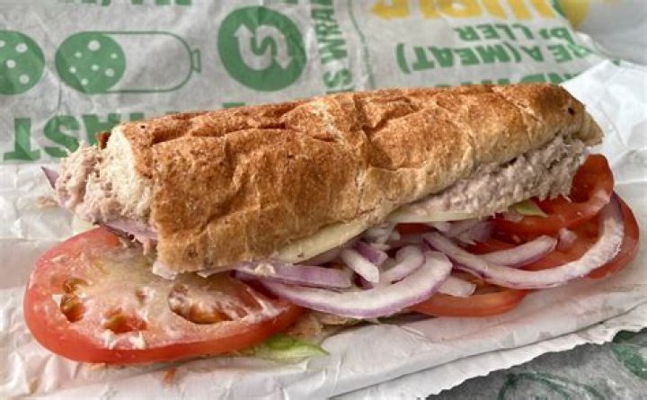 Is Subway tuna high in fat