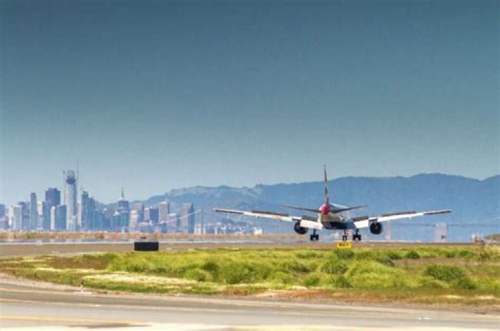 Is the Oakland airport open