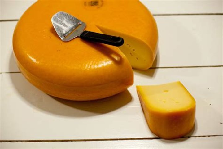 Is the wax on cheese edible