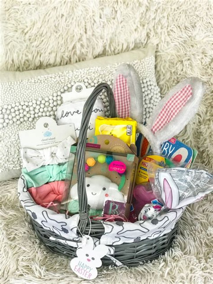 What do you put in a baby Easter basket