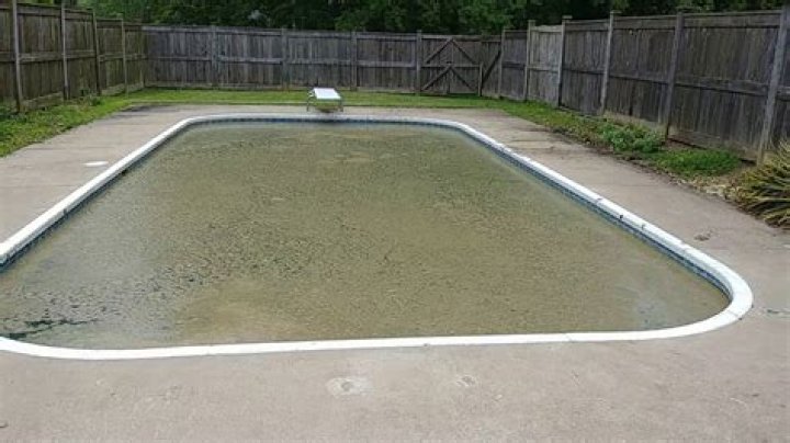 What does flocking a pool mean