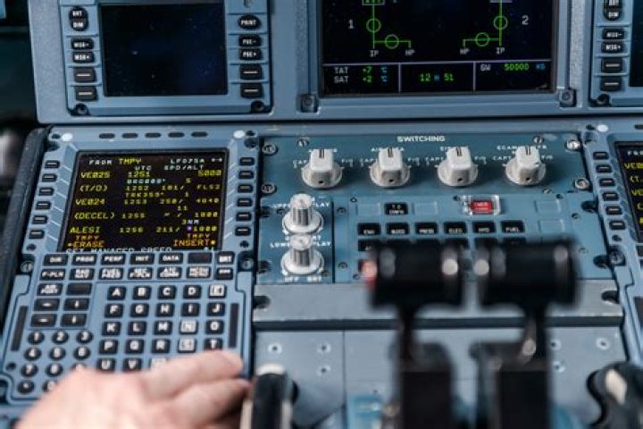 What does FMS stand for in aviation