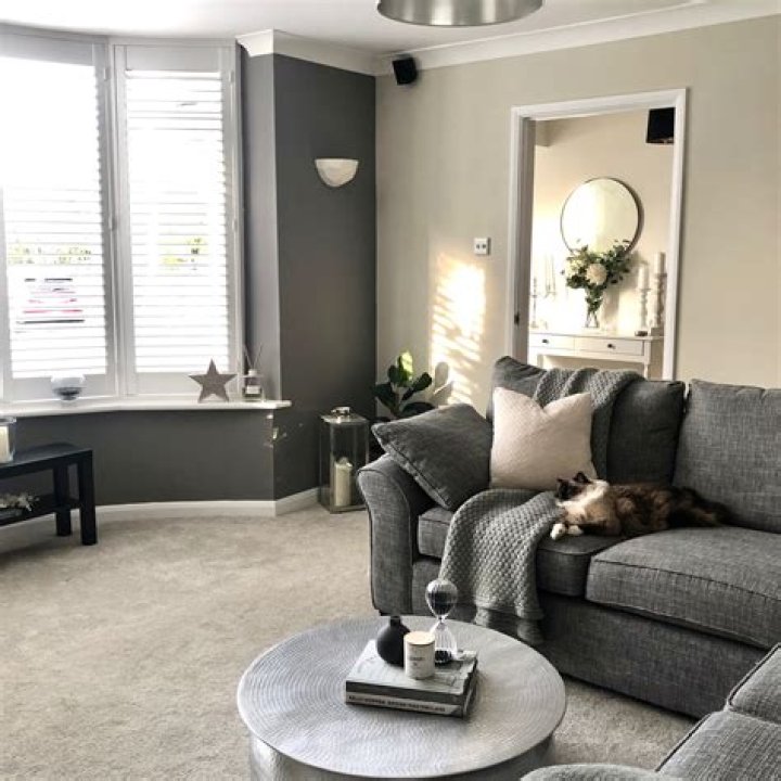 What does GREY do to a room