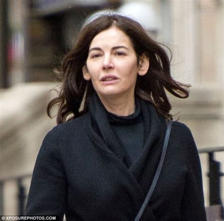 What does Nigella look like