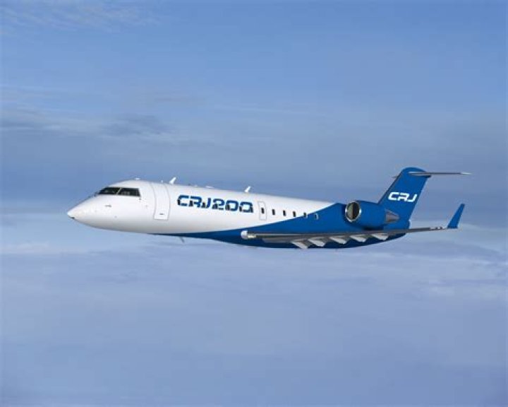 What is a CRJ 200 aircraft