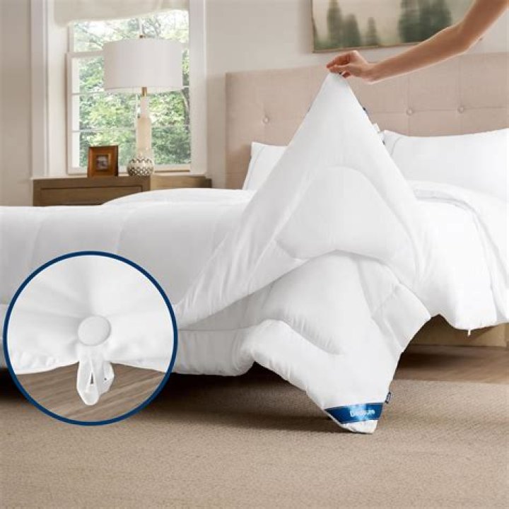 What is a lightweight duvet