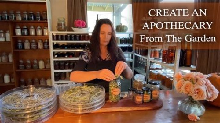 What is an herb apothecary