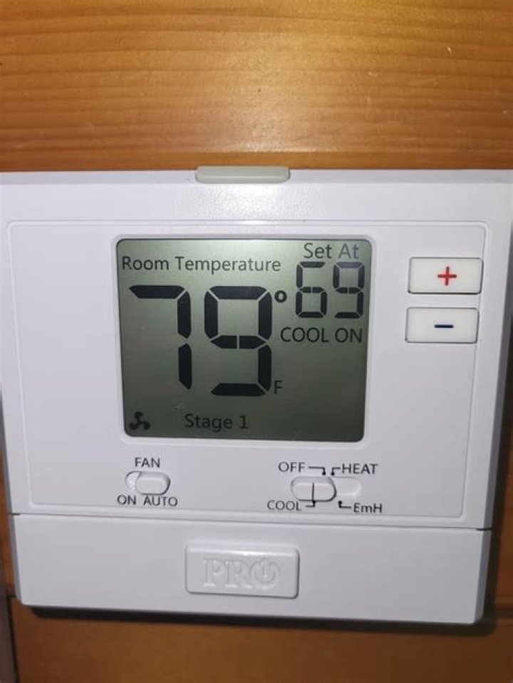 What is EMH on a thermostat