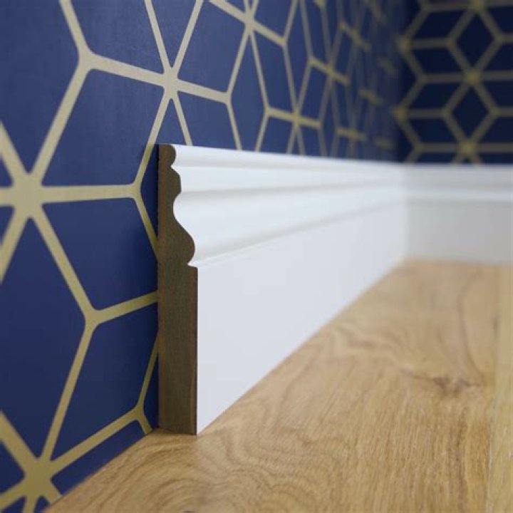 What is ogee skirting
