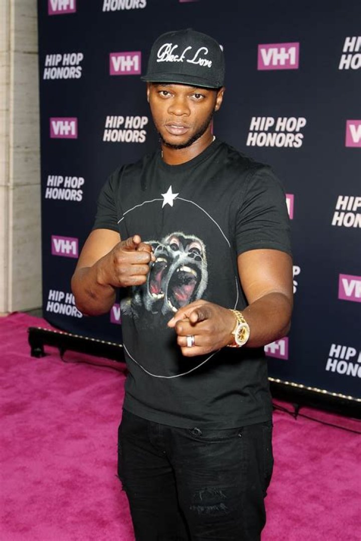 What is Papoose nationality
