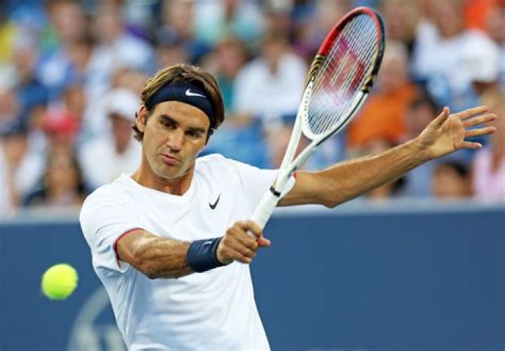 What is Roger Federers age